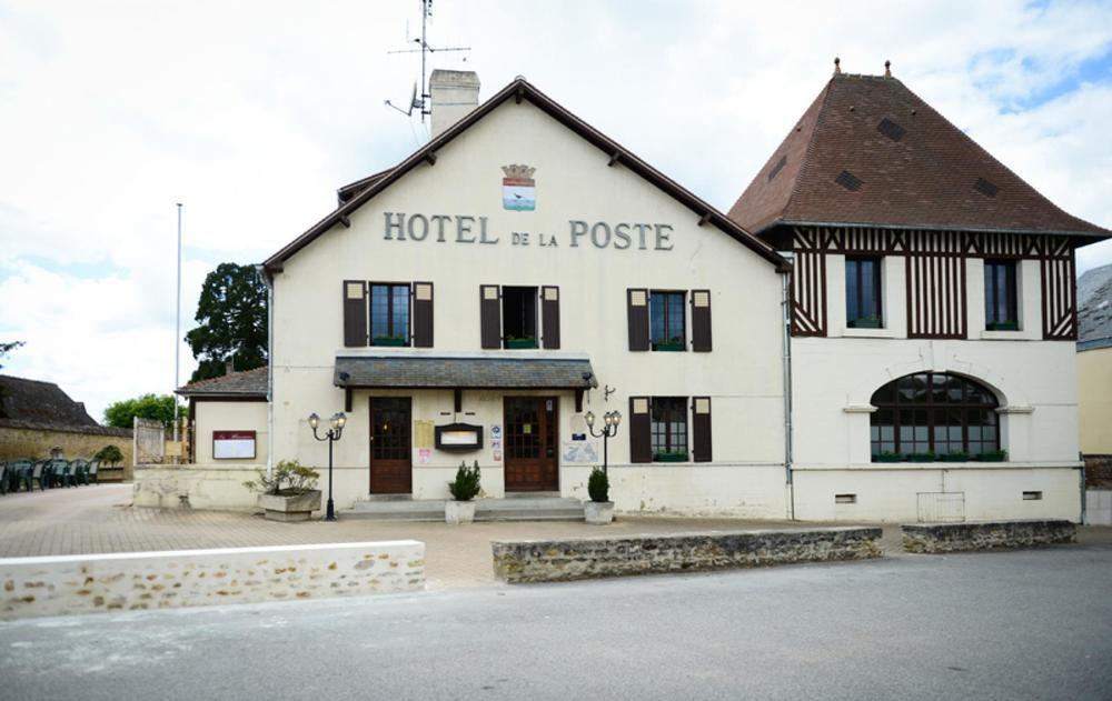 Logis Hotel Restaurant De La Poste Le Mêle-sur-Sarthe Екстериор снимка