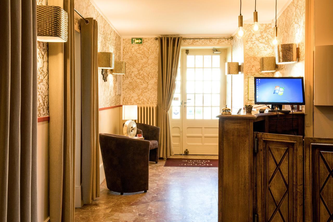 Logis Hotel Restaurant De La Poste Le Mêle-sur-Sarthe Екстериор снимка