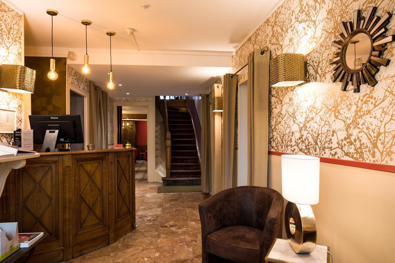Logis Hotel Restaurant De La Poste Le Mêle-sur-Sarthe Екстериор снимка